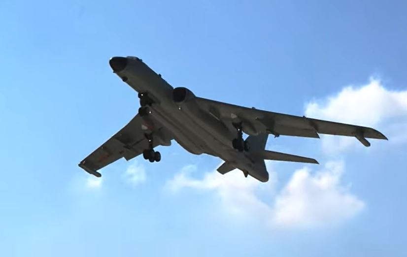轟-6K戰略轟炸機。央視