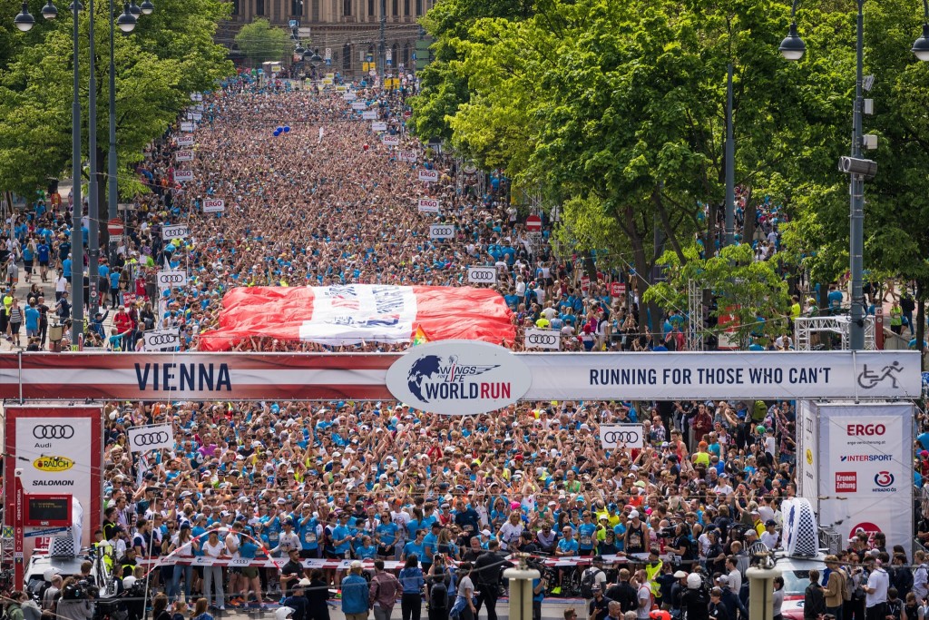  奥地利 Wings for Life World Run 旗舰跑，场面盛大、万人空巷。公关图片