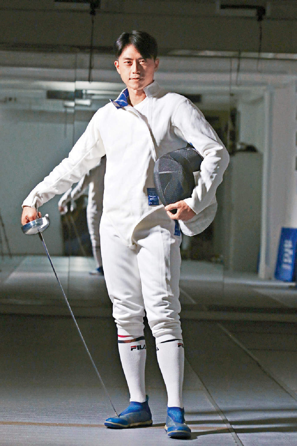 魔鬼教练
■森美化身魔鬼教练，以全套击剑服上阵，相当有型。