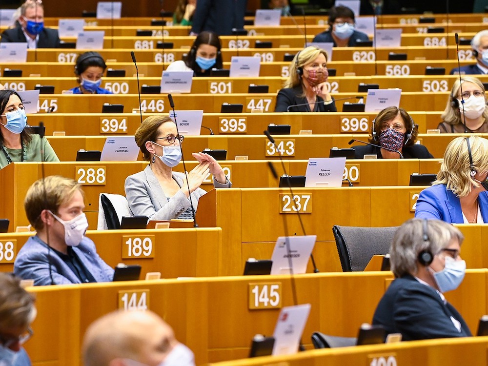 歐洲議會通過譴責北京打壓香港民主派，港府對決議案強烈反對。歐洲議會FB