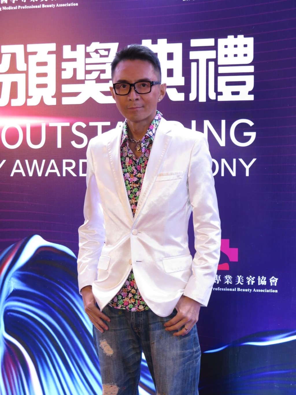 新婚中的林利称生B顺其自然