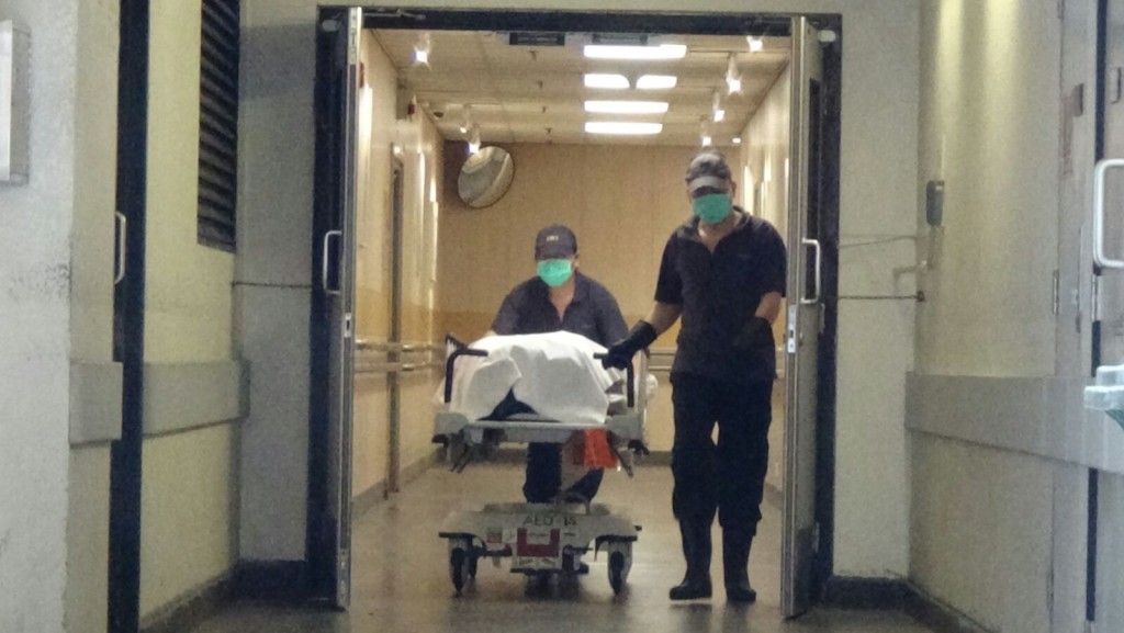 死者遺體被移離。黃文威攝