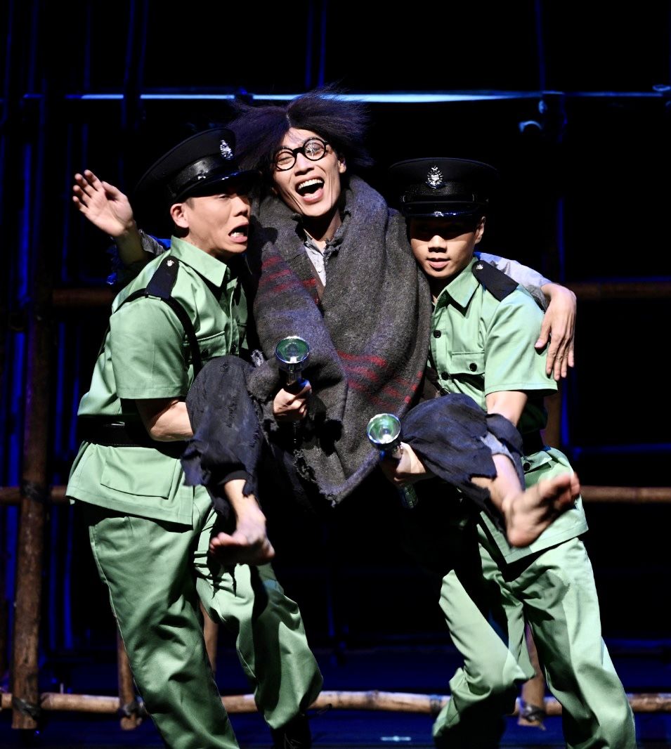 李江崊飾演之「南海十三郎」是位精神病患者。