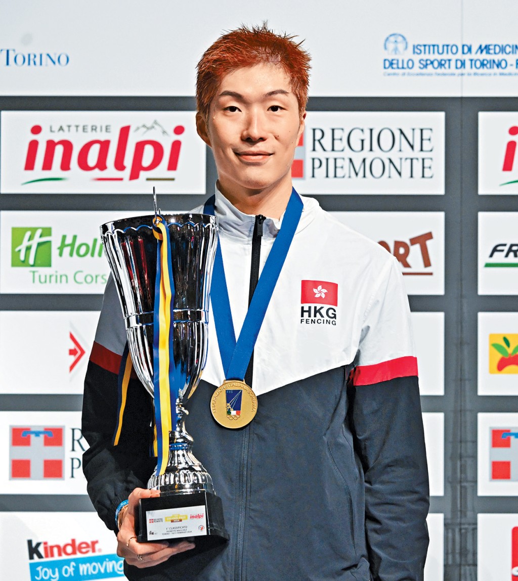 张家朗剑击生涯首夺大奖赛金牌。