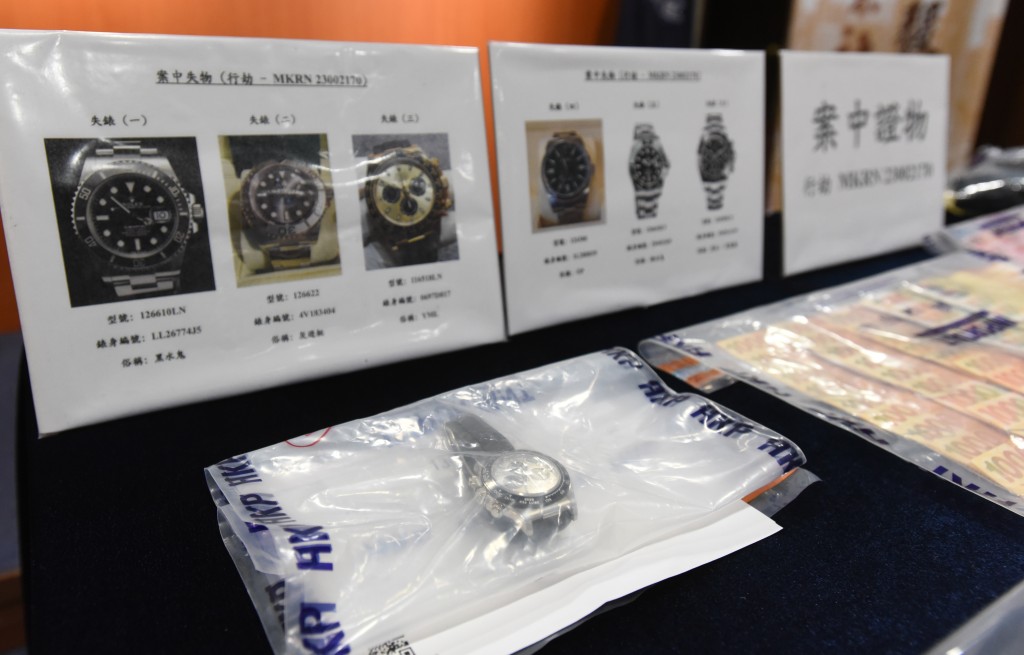 警方尋回部分失物，包括一隻價值29萬勞力士手錶。黃文威攝