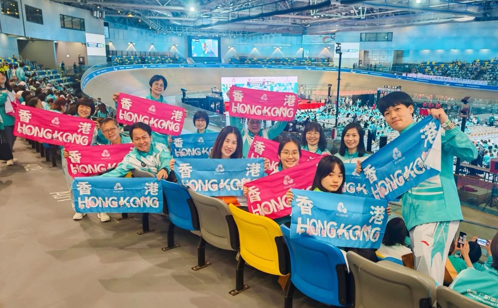 海關指過去1年，接近130名現職及退休海關關員參與「十五運會和殘特奧會香港賽區義工計劃」。香港海關facebook圖片