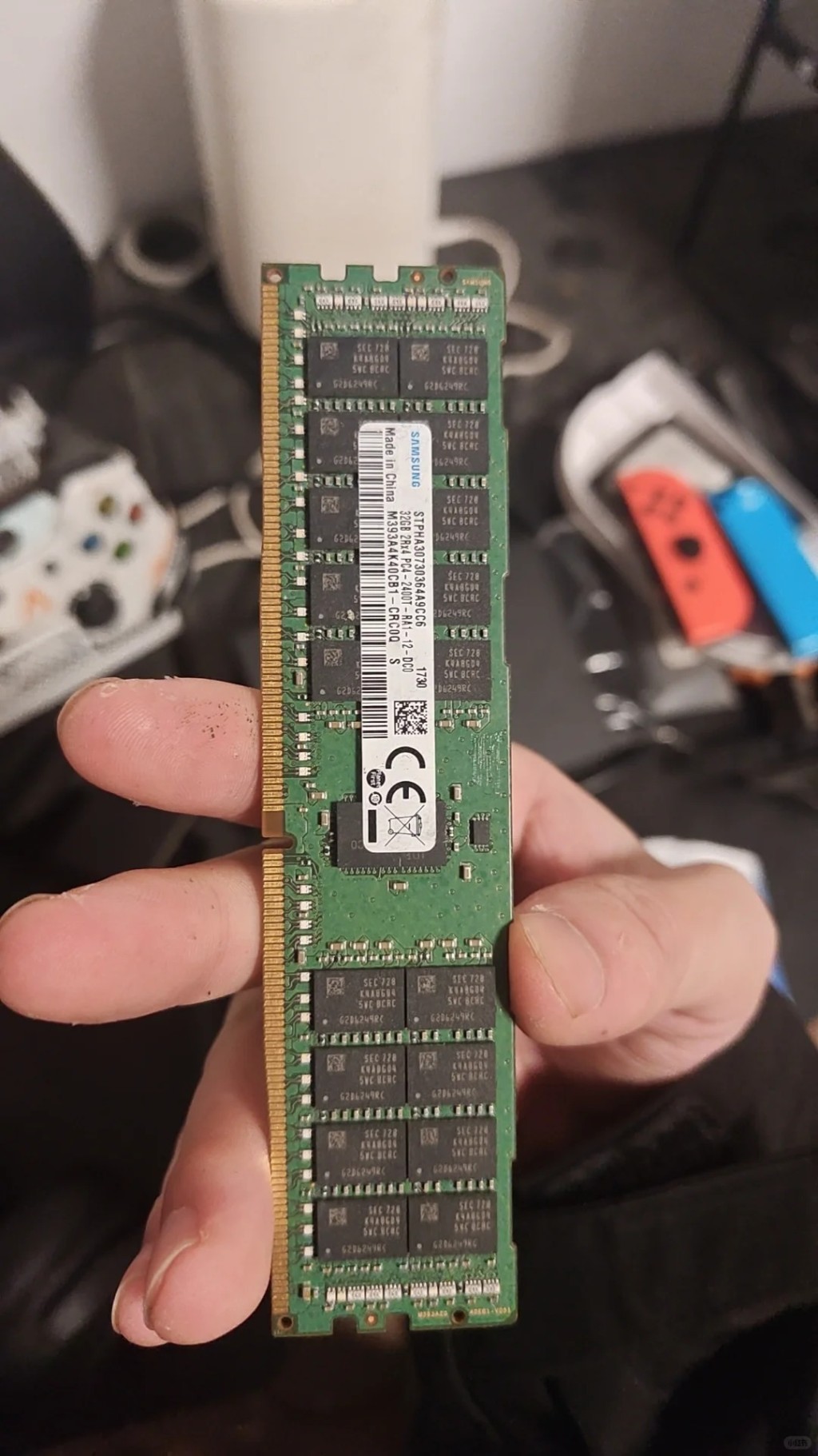 記憶體全球瘋漲貴過黃金。小紅書@Cary0527