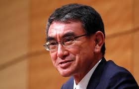 河野太郎于2015年入阁，经历3任首相仍在阁内。（路透社）