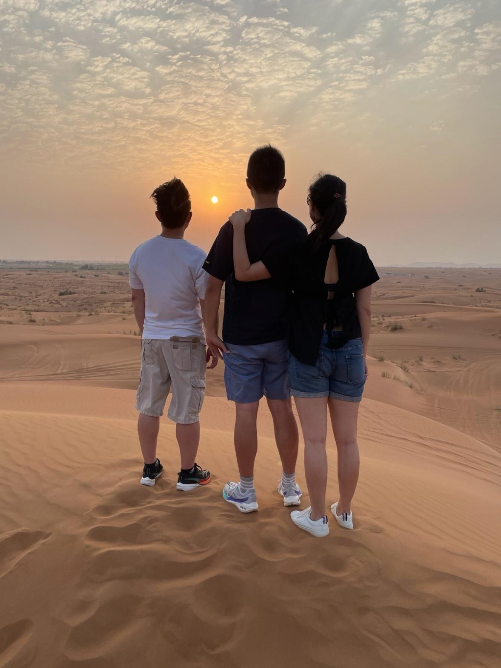 嚴運波博士的20歲兒子現正於 英國倫敦經濟學院（LSE）修讀經濟學，快將畢業的他已部署好劍橋大學碩士之路。（圖片來源：受訪者提供）