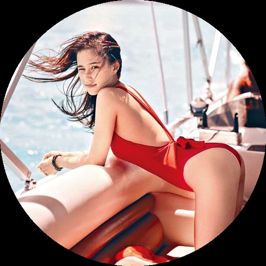 超蓮有樣有身材，分手傳聞惹來一眾宅男網民關注。