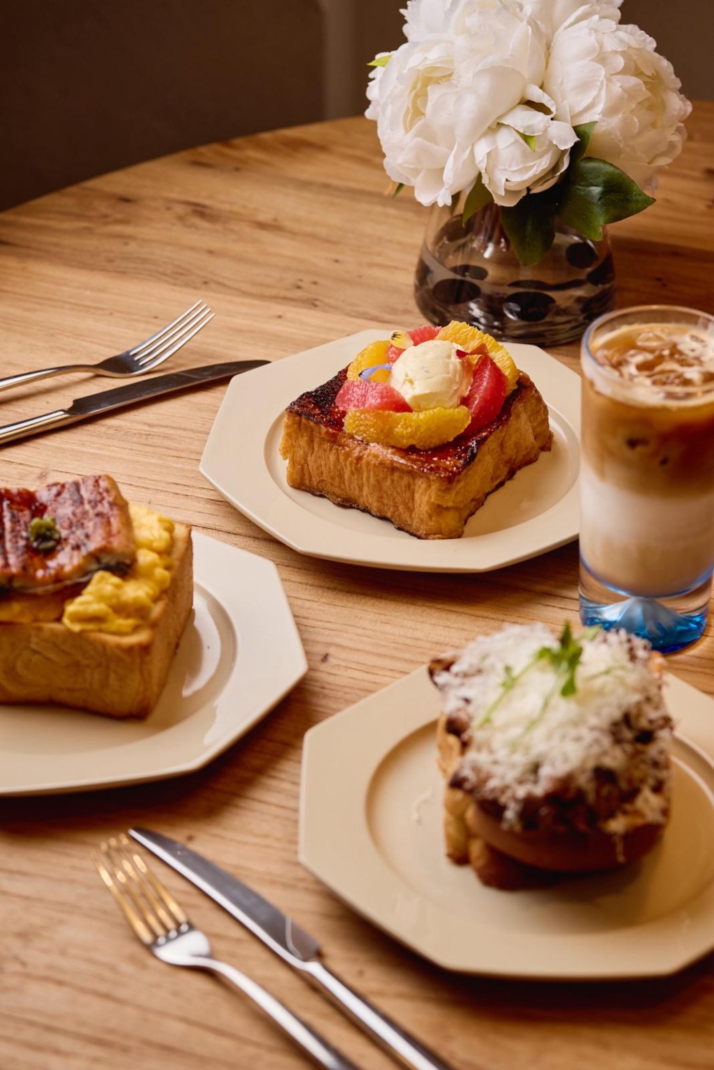 她發現，香港的brunch店多以澳式、西式為主。