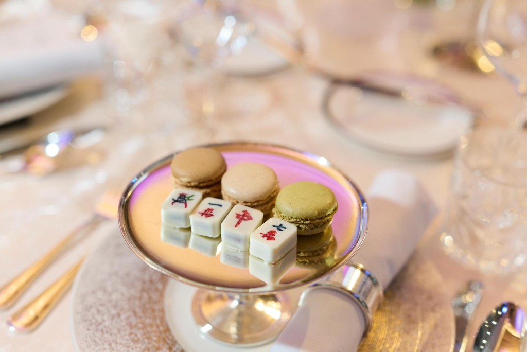 歡迎晚宴上的特色甜點，靈感來自麻雀這種深植於本地文化的傳統遊戲。