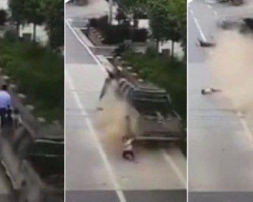 在馬路邊慢行的6人被一輛汽車從後撞飛(網上圖片)