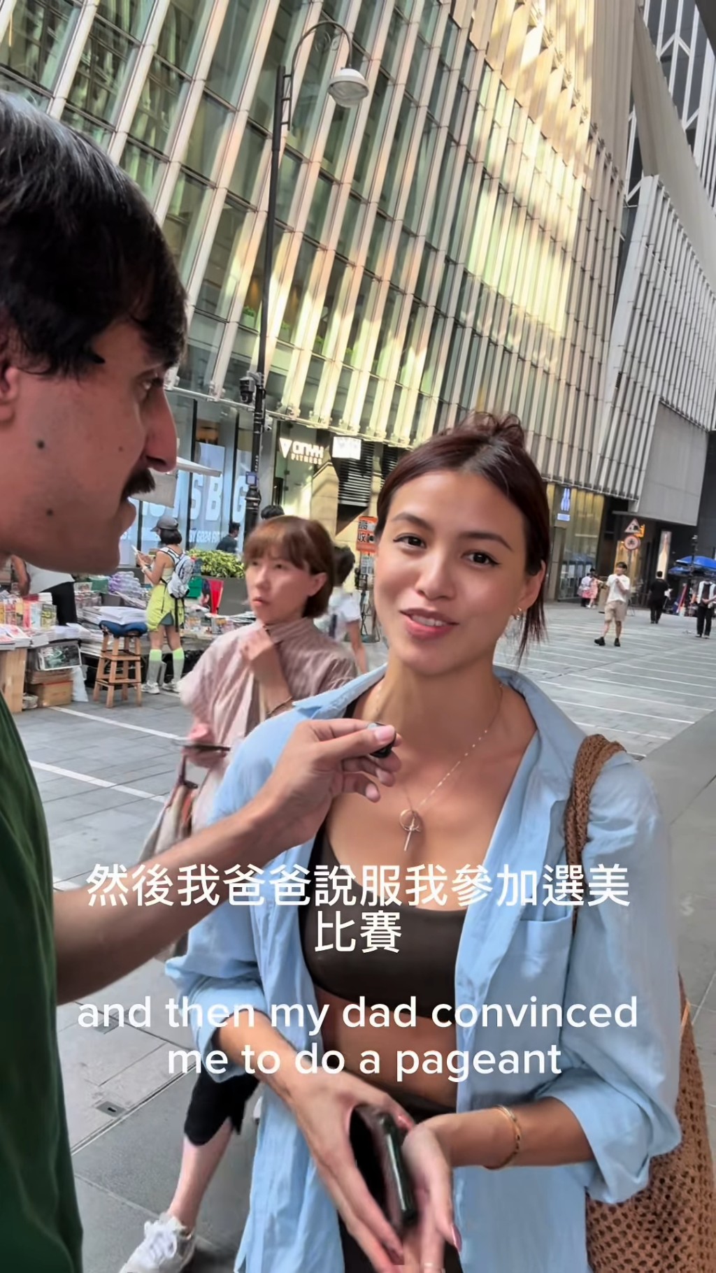 外籍KOL問雷莊𠒇如何入行。