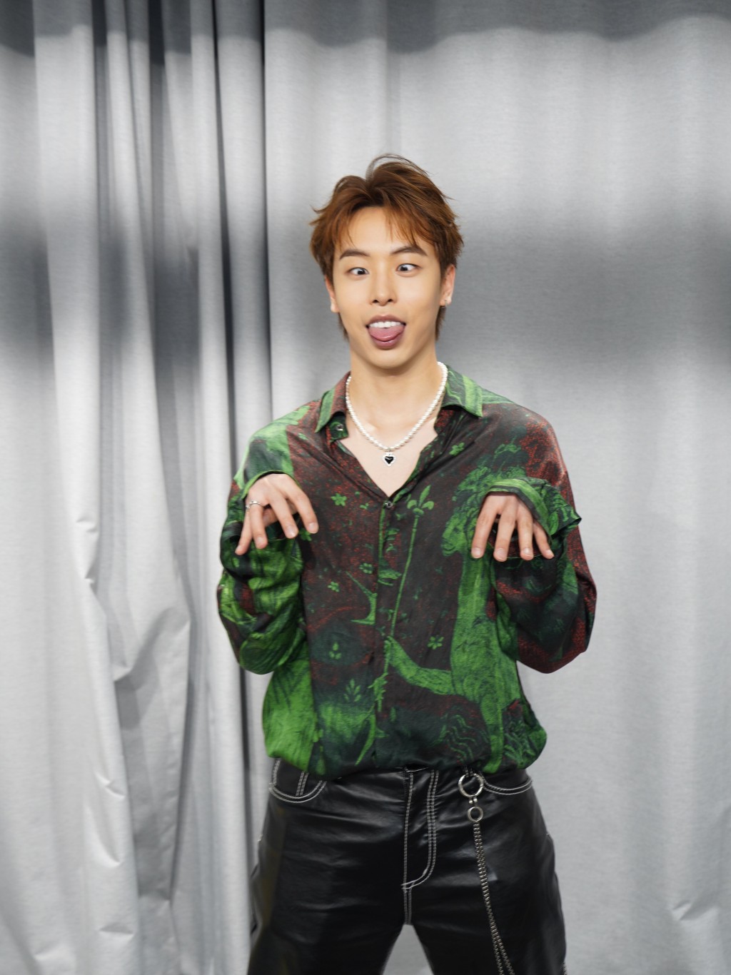 文佐匡有份演出。