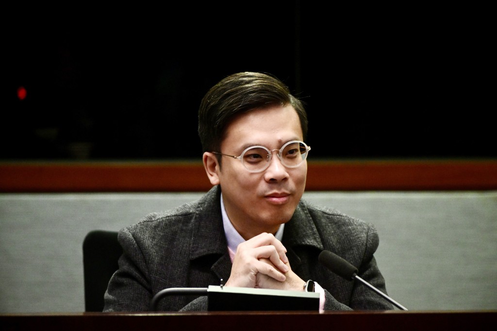 房委會資助房屋小組委員梁文廣指,今次會彌補法例漏洞。 房委會資助房屋小組委員梁文廣指,今次會彌補法例漏洞。