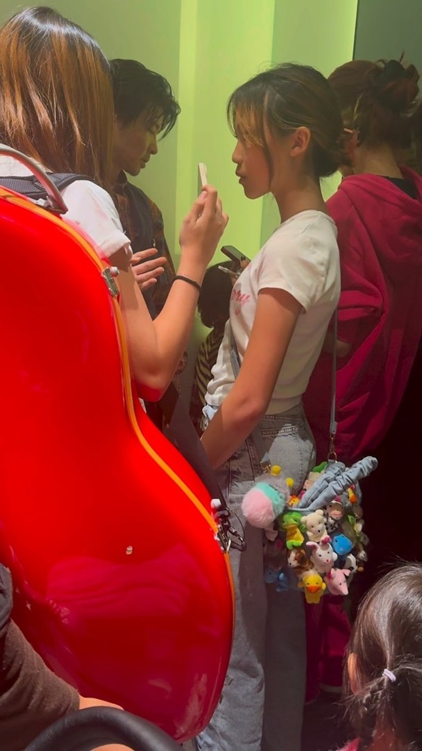 蔡少芬的女兒長得亭亭玉立。 蔡少芬的女兒長得亭亭玉立。
