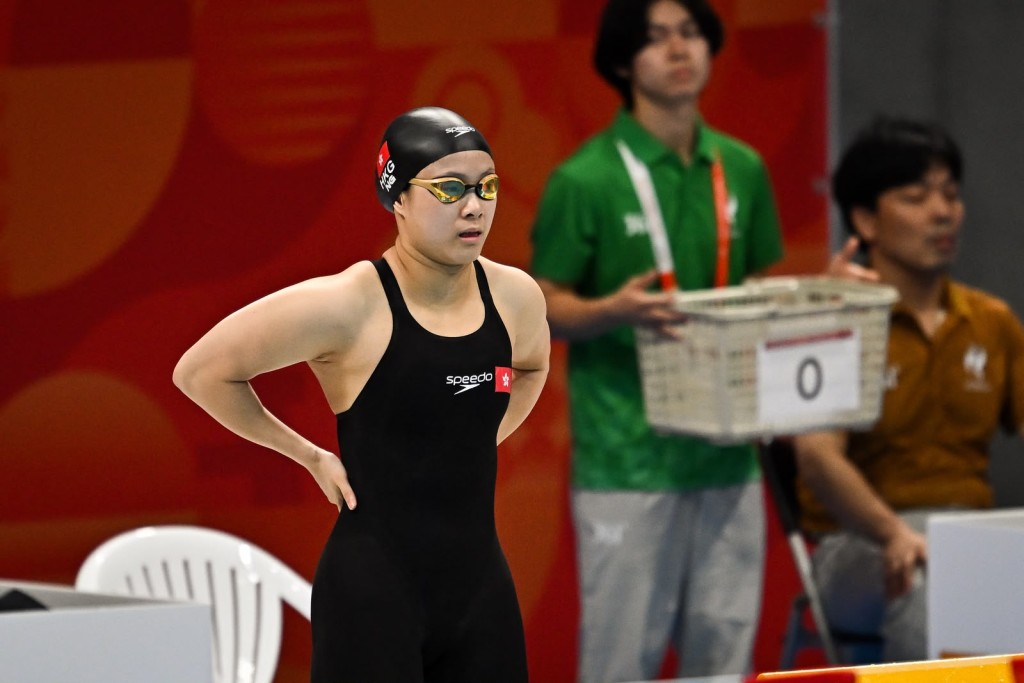女子50米背泳初賽:陳梓瑜。劉駿軒攝 女子50米背泳初賽:陳梓瑜。劉駿軒攝