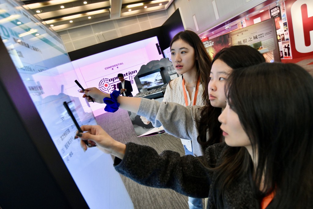 廉署希望給予參加者「沉浸式、全方位的工作體驗」,感受到調查員的堅毅不懈以及專業的態度。 廉署希望給予參加者「沉浸式、全方位的工作體驗」,感受到調查員的堅毅不懈以及專業的態度。