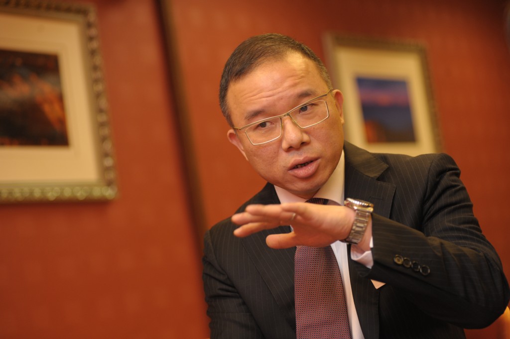 時任駐京辦入境事務組首席入境事務主任曾國衞。資料圖片