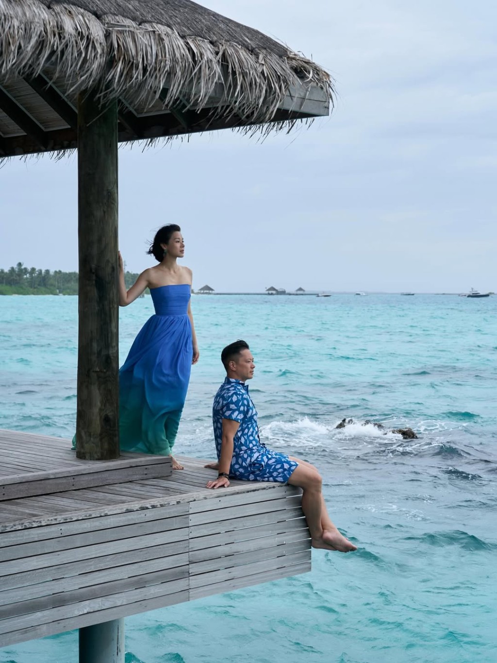 胡杏兒與老公的合照,少了之前的親密。 胡杏兒與老公的合照,少了之前的親密。