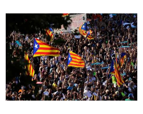 加泰隆尼亞獨立危機愈演愈烈。AP