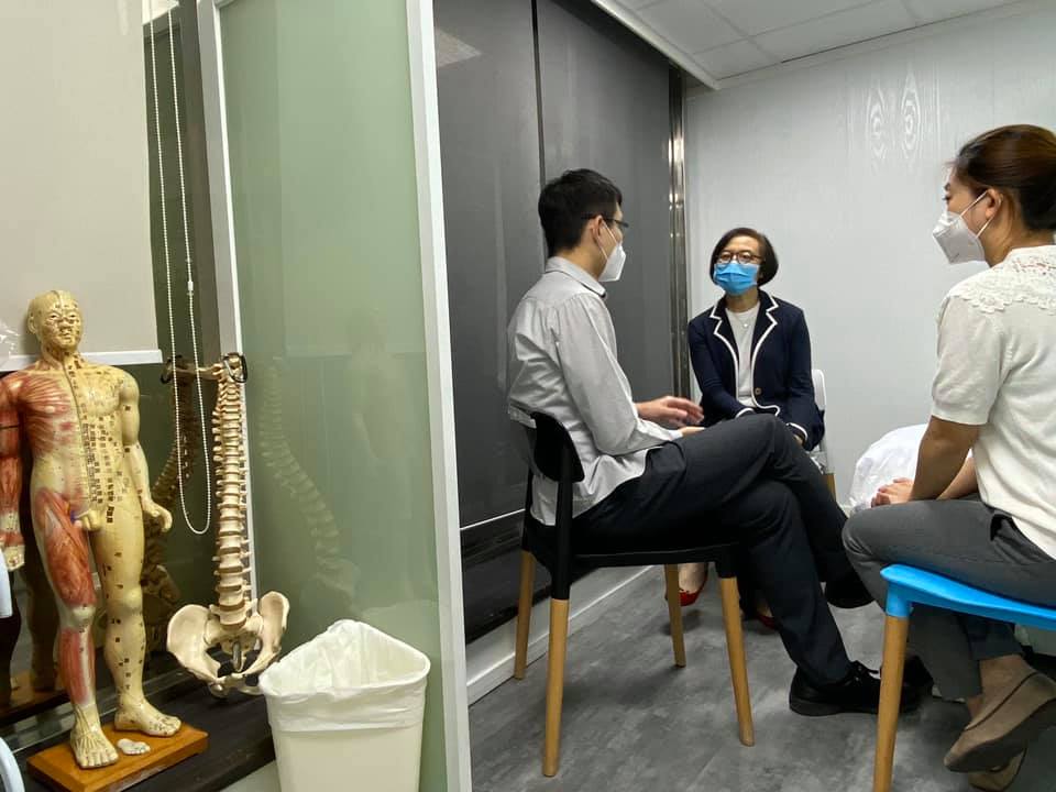 陳肇始fb。
