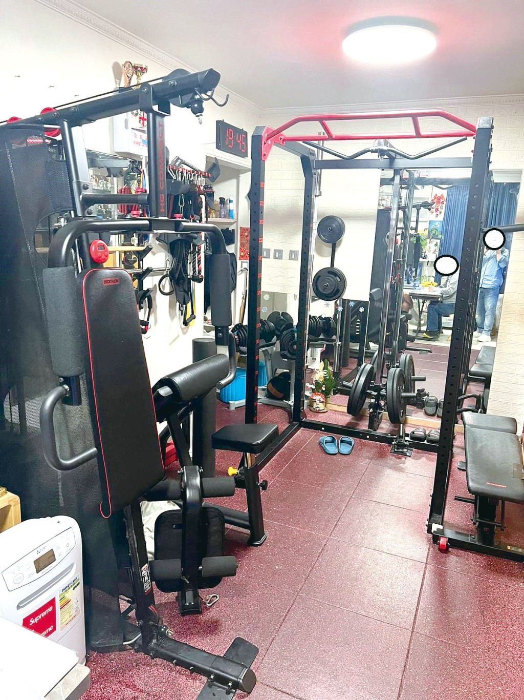 違規住戶將單位改成收費健身室，同被收回單位。