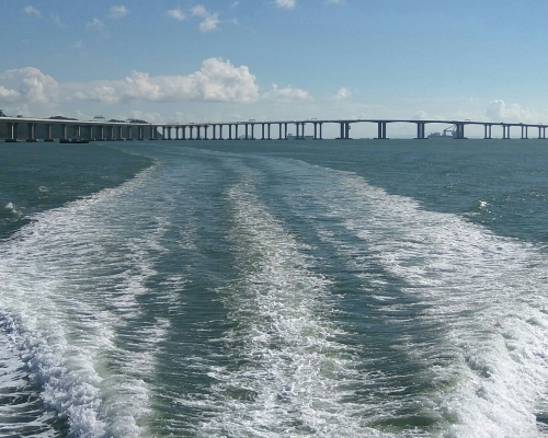 興建中的港珠澳大橋。