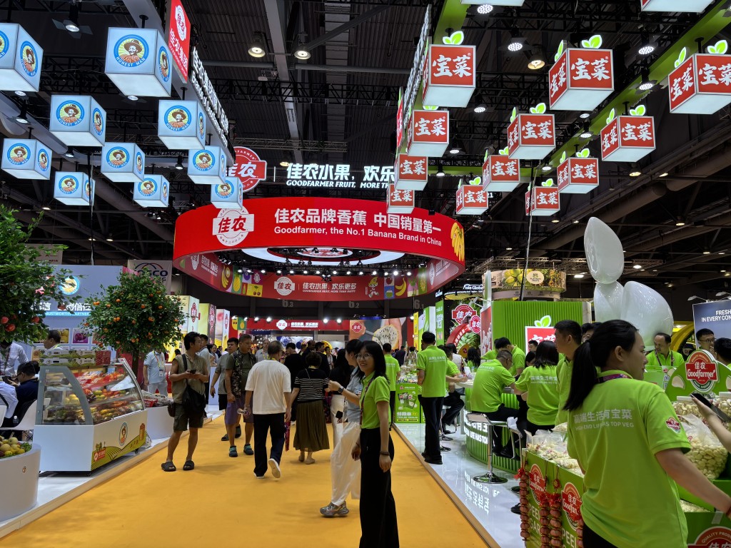 有44個國家及地區的760多家參展商參與。 有44個國家及地區的760多家參展商參與。