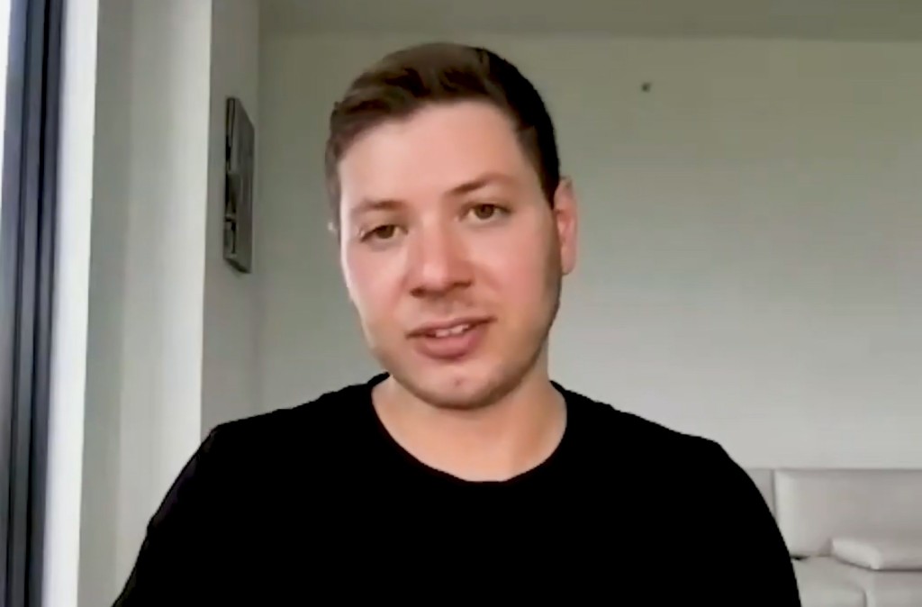 亞伊爾旅居美國邁阿密。Yair Netanyahu / YouTube 亞伊爾旅居美國邁阿密。Yair Netanyahu / YouTube
