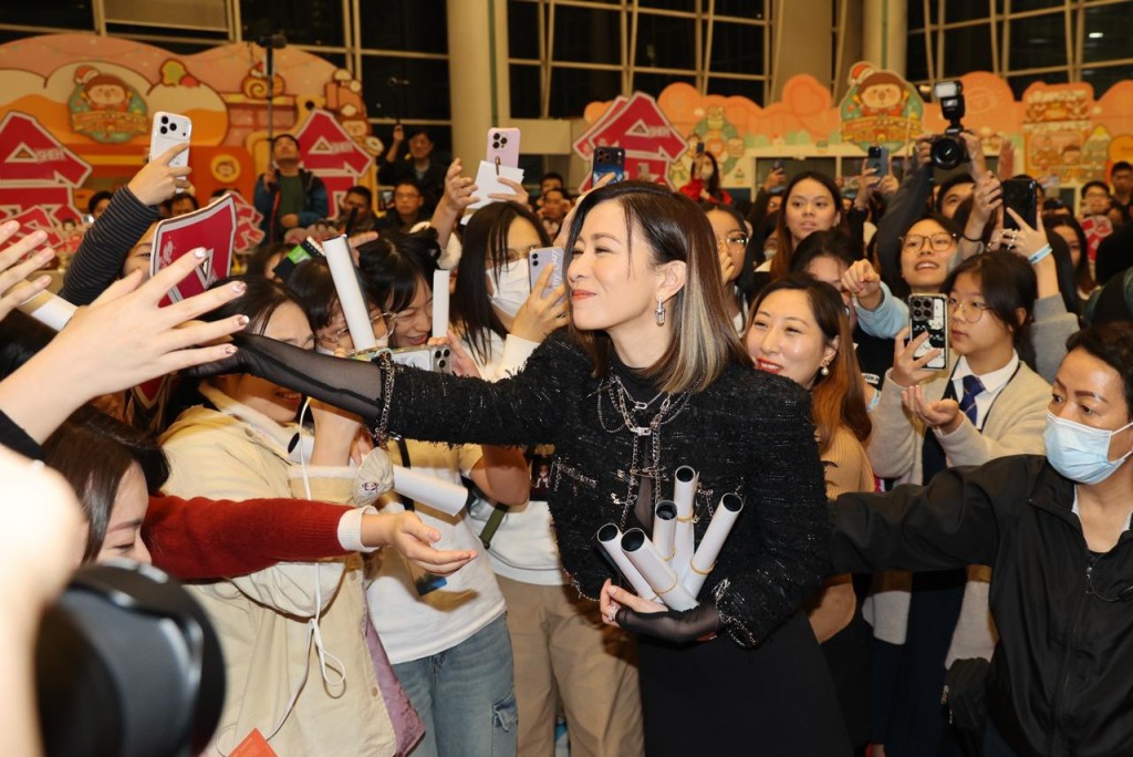 佘詩曼表示,若未能4奪視后會戥人開心。 佘詩曼表示,若未能4奪視后會戥人開心。