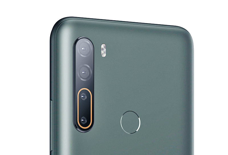 ●48MP四鏡沿用傳統直排設計，且保留機背指紋特色。