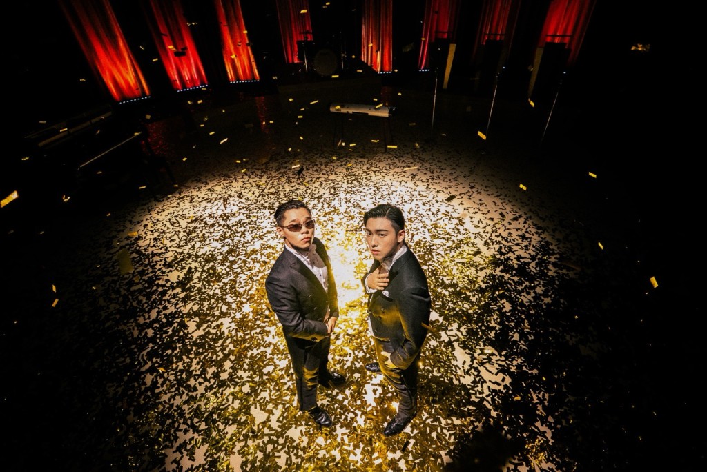 Gareth.T（汤令山）与MC（张天赋）首度合体推出新歌《金童子》。