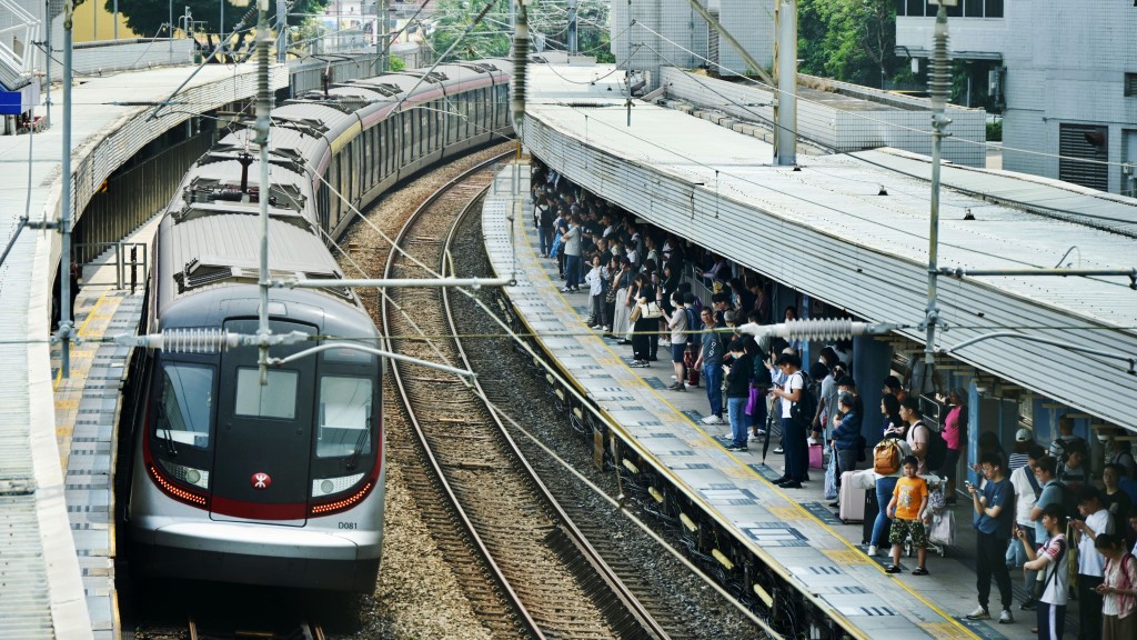 未能於150分鐘內離開已付車費區域，可被徵收相等於當時最高額之成人或特惠單程車費作為附加費。資料圖片