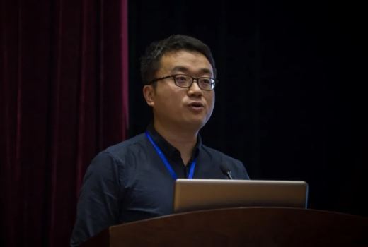 「面壁智能」共同創辦人劉知遠批評事件破壞開源共享的精神。