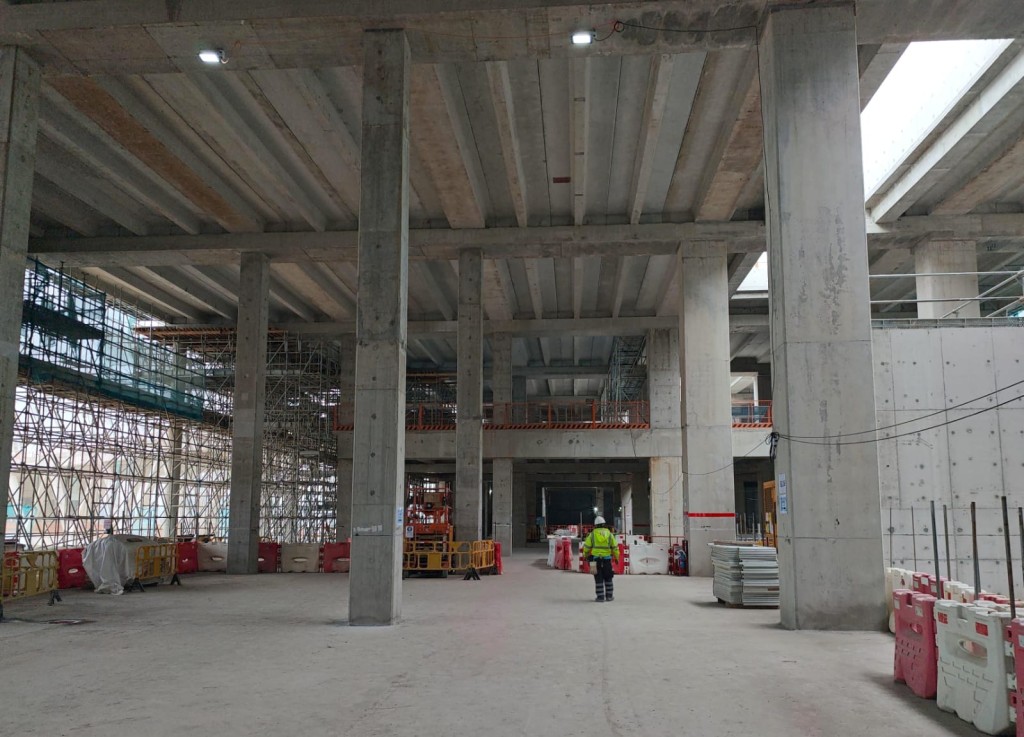 車站大堂層結構工程已完成。