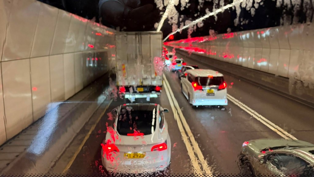 長青公路一帶交通擠塞。FB:Derek Lam@屯門公路塞車關注組 長青公路一帶交通擠塞。FB:Derek Lam@屯門公路塞車關注組
