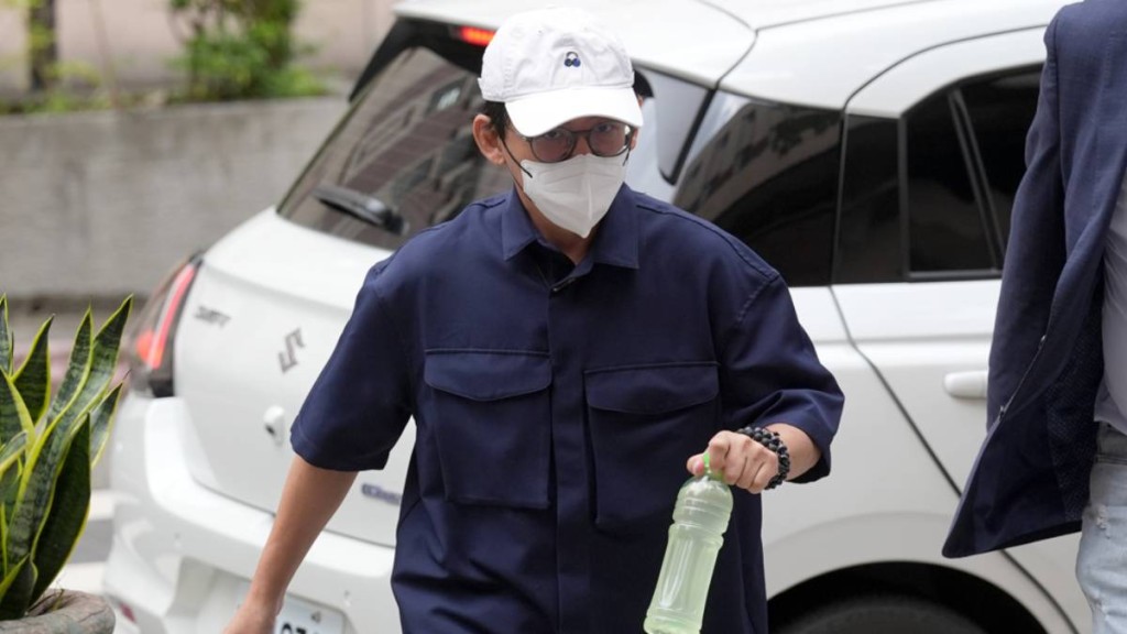 台藝人黃子佼網購未成年少女不雅片遭判囚8個月。圖為其早前出庭應訊。中時 台藝人黃子佼網購未成年少女不雅片遭判囚8個月。圖為其早前出庭應訊。中時