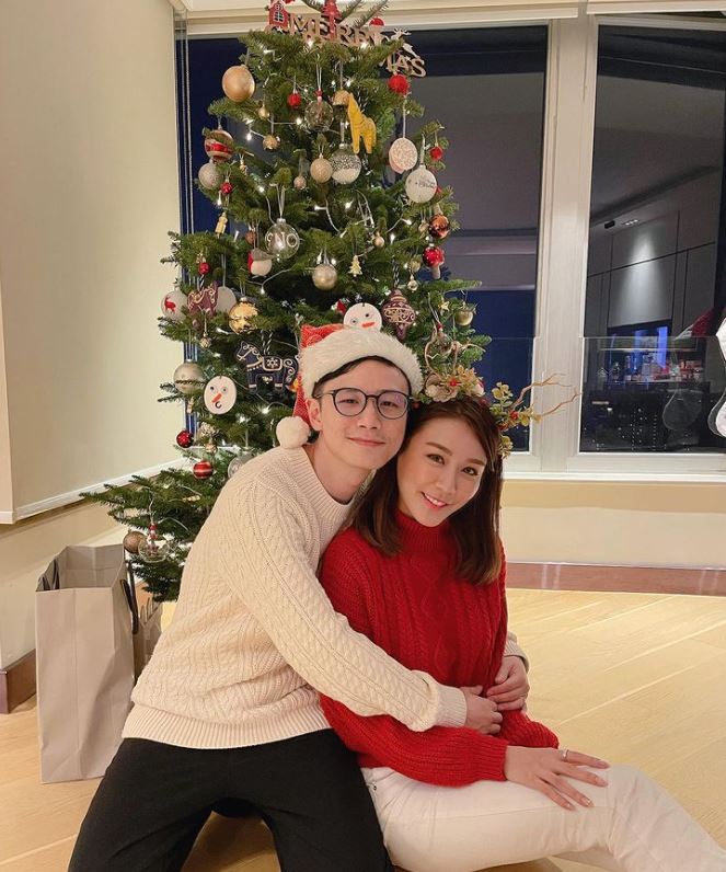 今年是兩人婚後首個聖誕節。