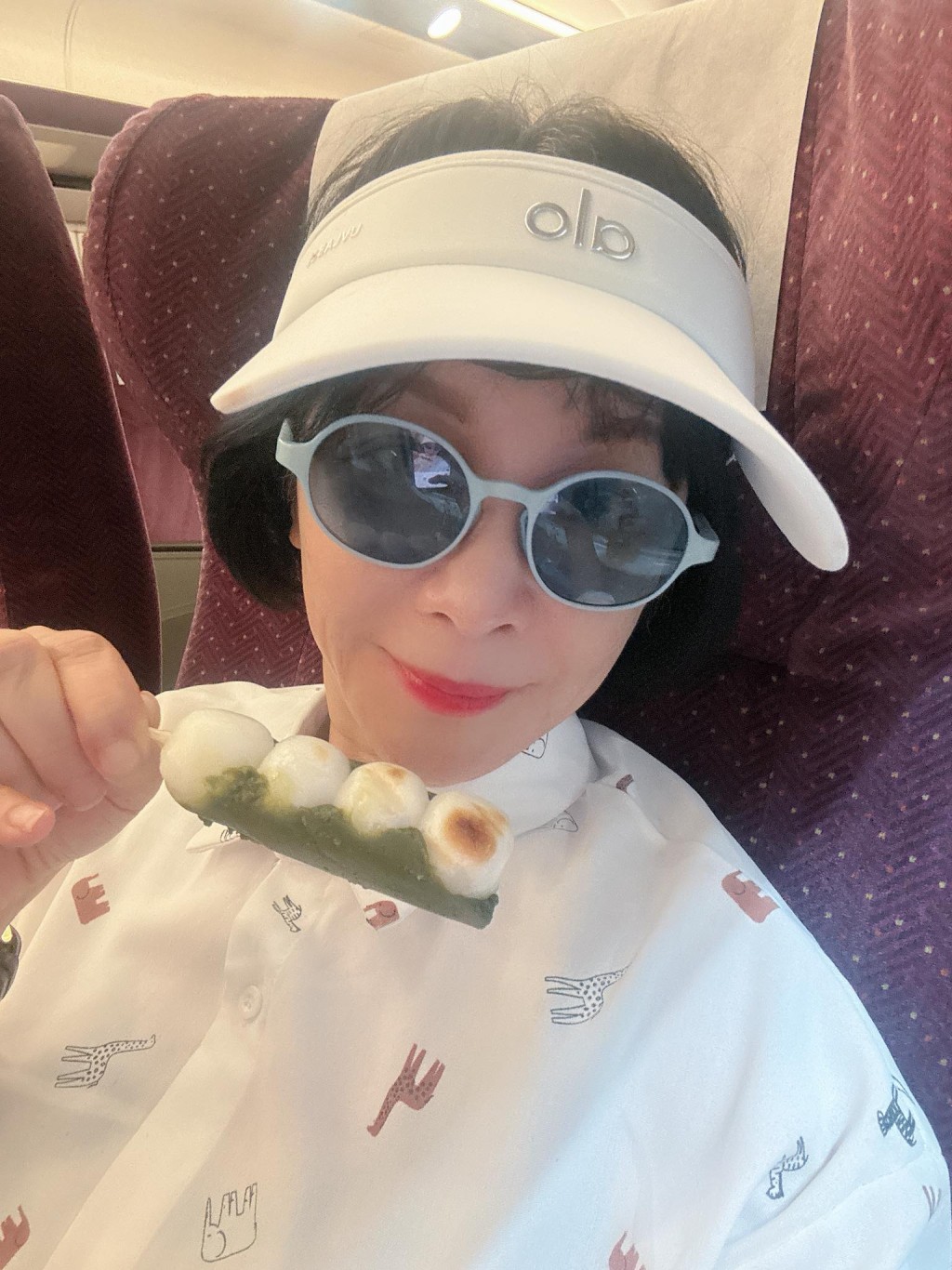 吳淡如媽媽及其所有姊妹都有癌症。 吳淡如媽媽及其所有姊妹都有癌症。