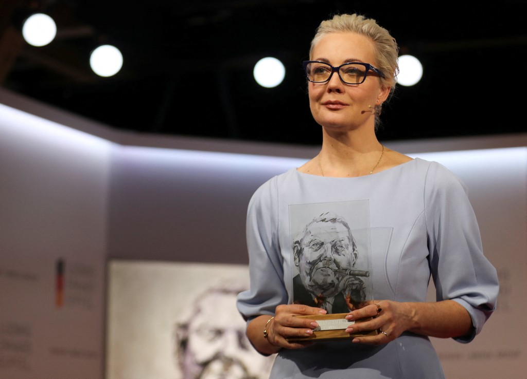尤利婭今年4月獲德國媒體頒發媒體自由獎項。路透社