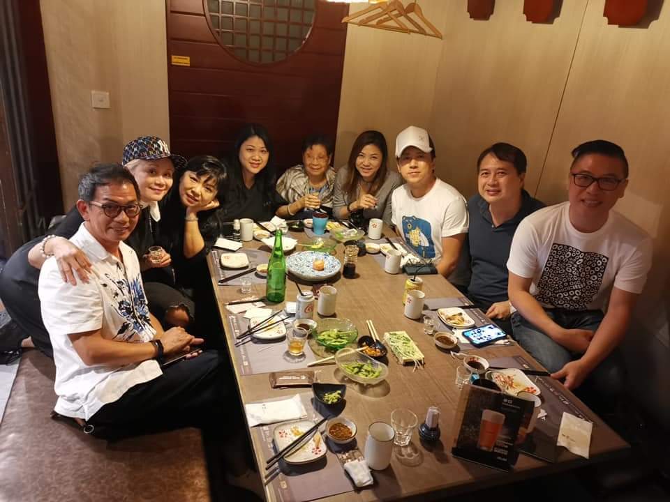 再去食飯。