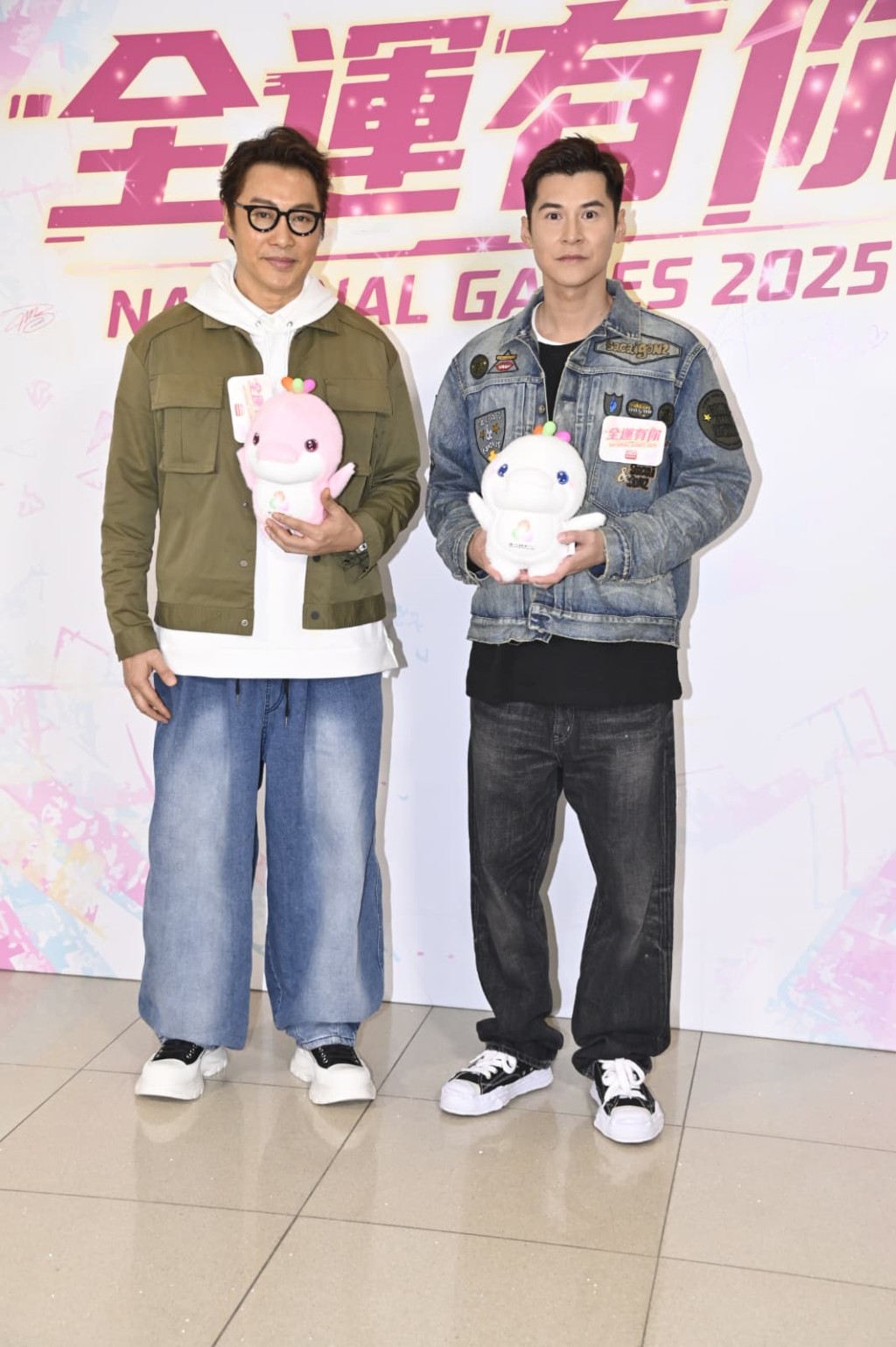 陳家樂笑稱與連詩雅步伐不一致,原來講緊跑步。 陳家樂笑稱與連詩雅步伐不一致,原來講緊跑步。