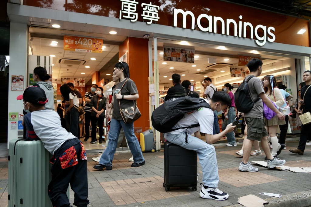 香港零售管理協會歡迎有關新舉措，認為將有助增加過夜訪港旅客。資料圖片