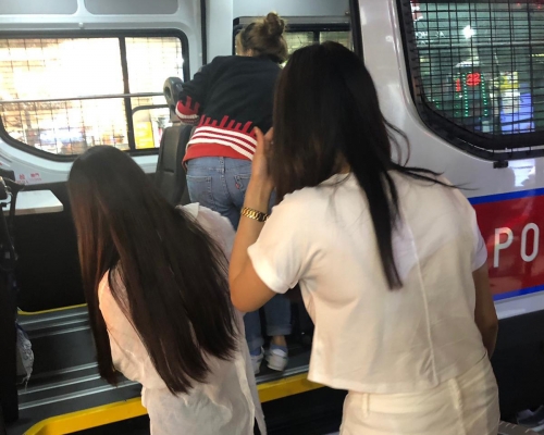 被捕女子現正被扣留調查。 警方提供