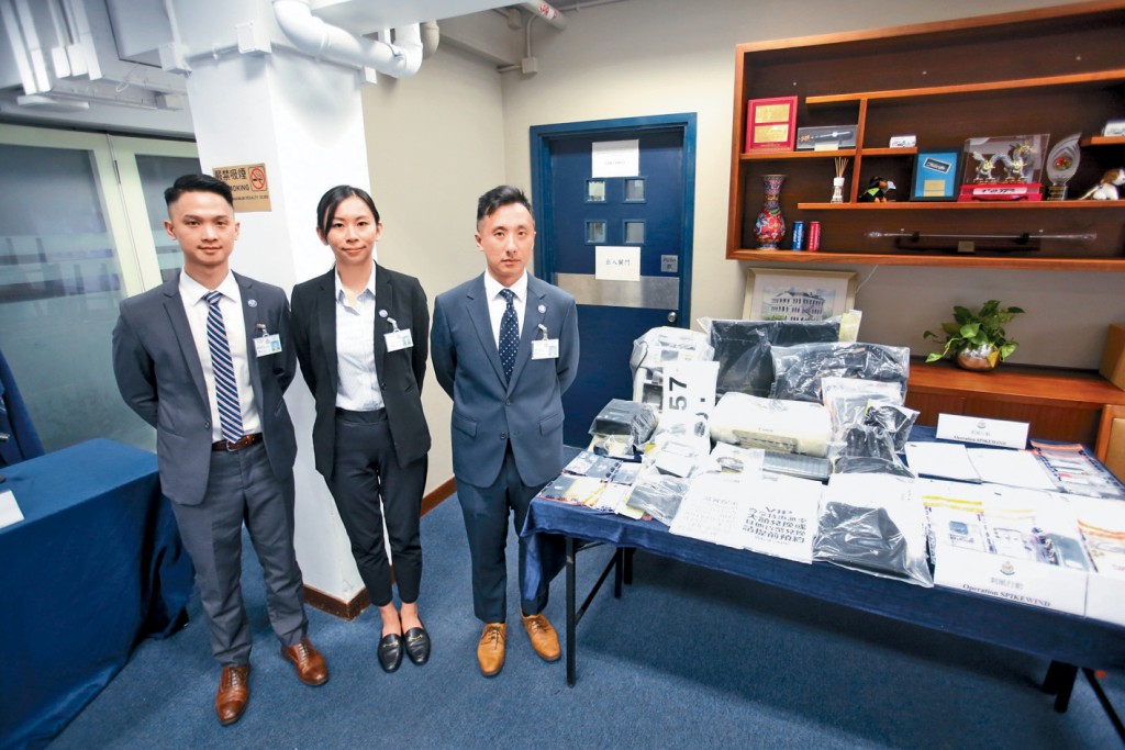 西區警區展開「刺風」行動打擊騙案，拘捕53人。 