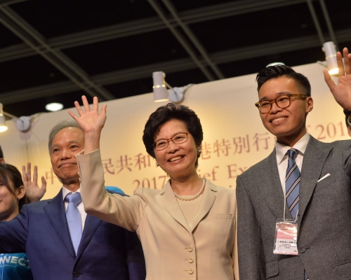 林鄭月娥深信，行動比說話更有力。