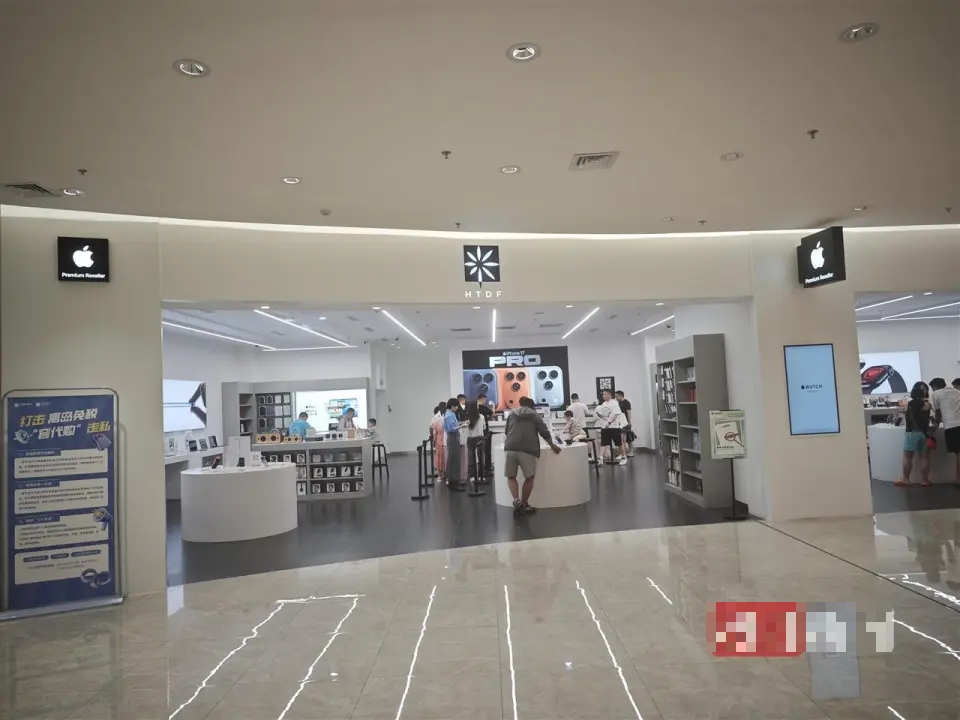 海旅免稅城的apple產品，成為封關首日最具話題性的消費對象之一。 極目新聞