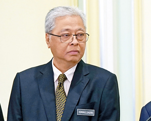 巫統副主席依斯邁沙比里(圖)與對手反對黨領袖安華。